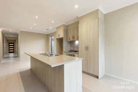Property photo of 41 Bronson Circuit Hoppers Crossing VIC 3029