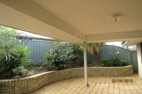 6 Cradle Cl, Alexander Heights, WA 6064