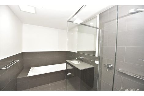 24 Kanooka St, Denham Court, NSW 2565