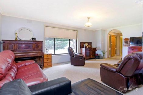 Property photo of 4 Brazilia Avenue Kealba VIC 3021