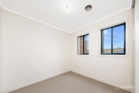 Property photo of 336 Anthony Rolfe Avenue Gungahlin ACT 2912