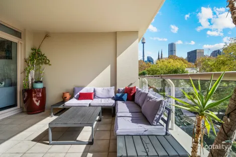 Property photo of 210/63 Crown Street Woolloomooloo NSW 2011