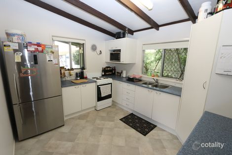 Property photo of 28 Susanne Street Southport QLD 4215