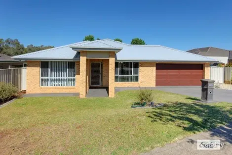 Property photo of 22 Bremer Avenue Leneva VIC 3691
