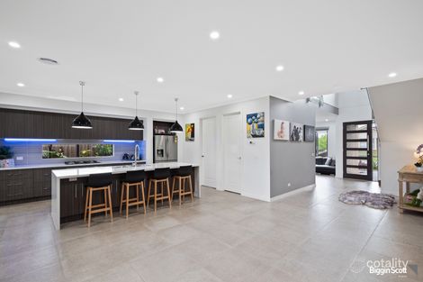 Property photo of 2 Selkirk Way Mickleham VIC 3064