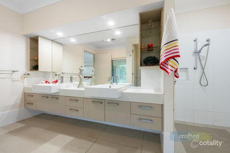 Property photo of 299-301 Equestrian Drive New Beith QLD 4124