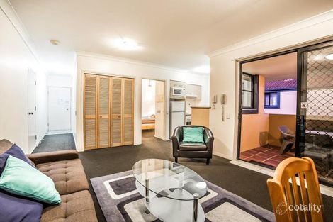 Property photo of 16/40 Ventura Road Mermaid Beach QLD 4218