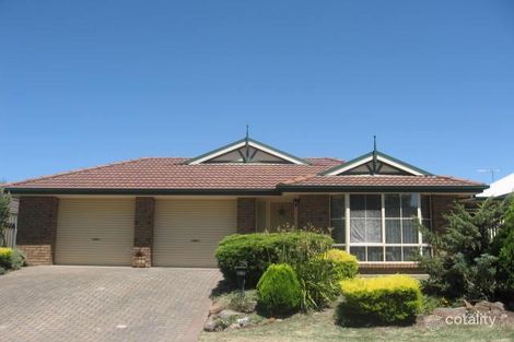 10 Oakwood Ct, Ridgehaven, SA 5097