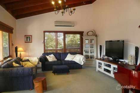 Property photo of 16 Sublime Point Avenue Tascott NSW 2250