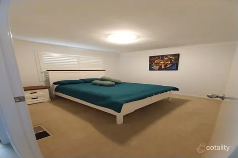 Property photo of 10 Kullaroo Road Summerland Point NSW 2259