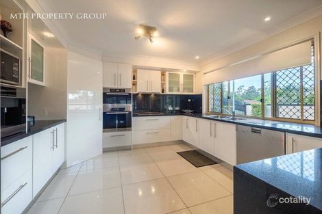 Property photo of 20 Barrier Place Forest Lake QLD 4078