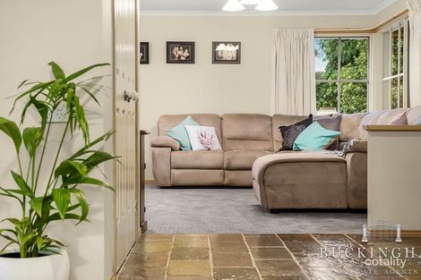 Property photo of 4 Teatree Drive South Morang VIC 3752