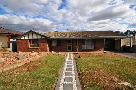 9 Dimasi Ct, Hillbank, SA 5112