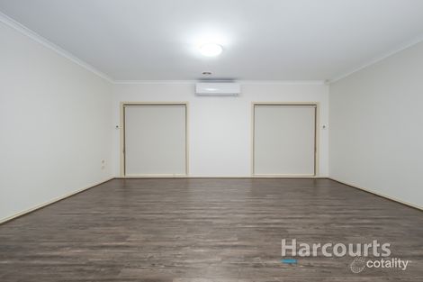 Property photo of 15 Edinburgh Way Derrimut VIC 3026