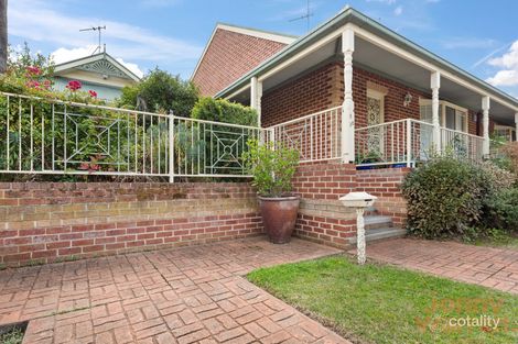 2/32 Macquoid St, Queanbeyan East, NSW 2620