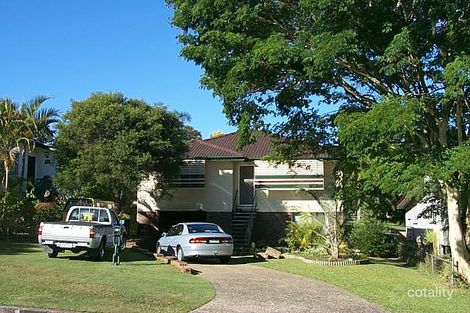Property photo of 8 Minto Crescent Arana Hills QLD 4054