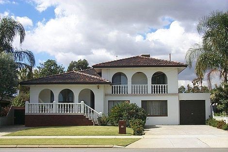 90 Pinetree Gully Rd, Willetton, WA 6155