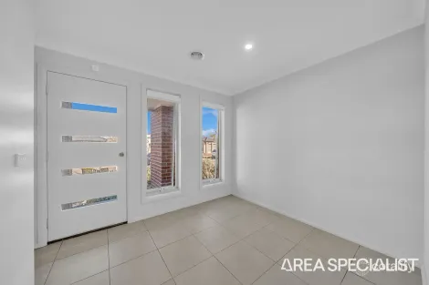Property photo of 39 Ajay Way Kurunjang VIC 3337