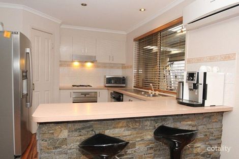 Property photo of 90 Bethany Road Hoppers Crossing VIC 3029