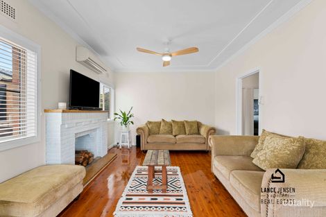 Property photo of 24 Ashley Street Marks Point NSW 2280