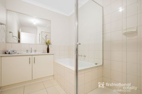 Property photo of 11 Sunny Lane Point Cook VIC 3030