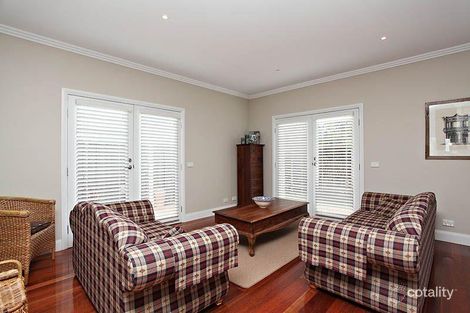 Property photo of 2 Wisteria Lane Caroline Springs VIC 3023