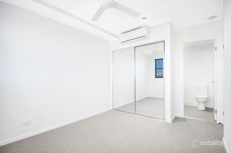 Property photo of 12/70 Bay Terrace Wynnum QLD 4178
