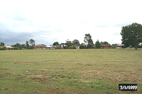 Property photo of 1 Badcoe Court Rothwell QLD 4022