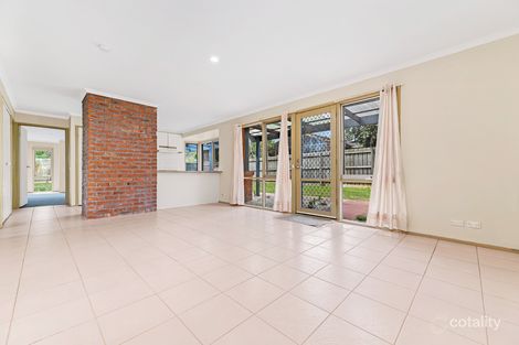 Property photo of 12 Carluke Close Berwick VIC 3806