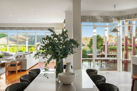 Property photo of 4 Hollsmoor Road Camberwell VIC 3124