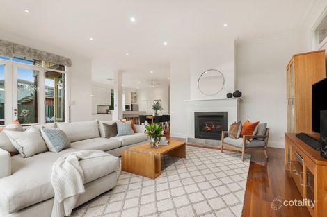 Property photo of 4 Hollsmoor Road Camberwell VIC 3124