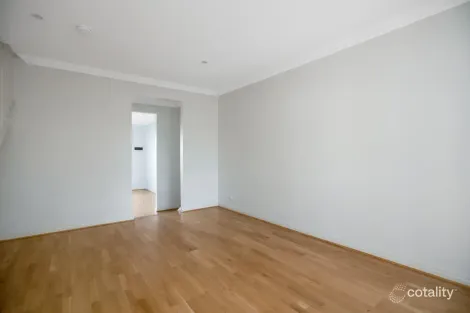 Property photo of 4/977-979 High Street Reservoir VIC 3073