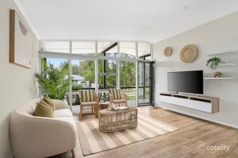 Property photo of 264 Lakedge Avenue Berkeley Vale NSW 2261