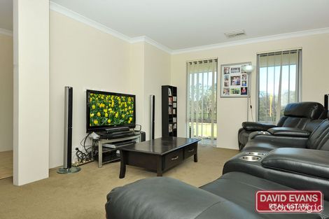 Property photo of 14 Salwood Loop Banksia Grove WA 6031