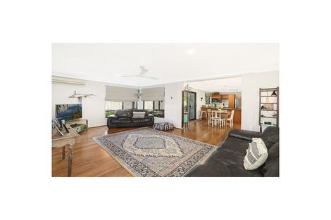 Property photo of 13 Avondale Place Little Mountain QLD 4551