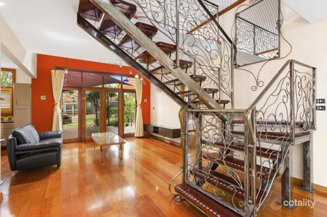 Property photo of 14 Lakeland Court Point Lonsdale VIC 3225