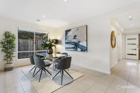Property photo of 9 Beechtree Way Cranbourne North VIC 3977