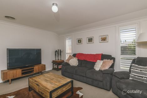 Property photo of 47 Fahy Crescent Orange NSW 2800