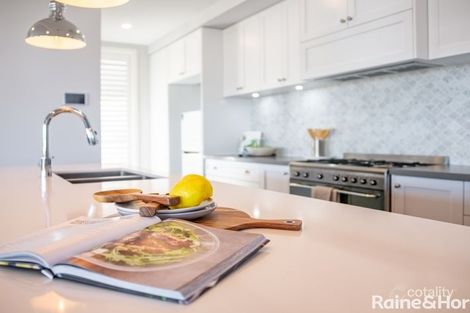 Property photo of 54 Sunnyspot Boulevard Catherine Hill Bay NSW 2281