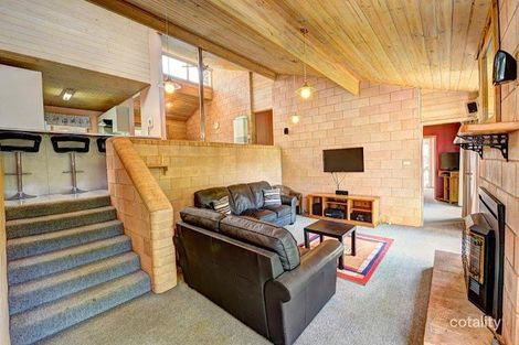 Property photo of 6 Pindari Drive Mount Clear VIC 3350