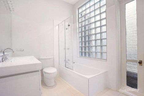 Property photo of 56 Ogrady Street Albert Park VIC 3206