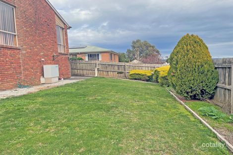 Property photo of 11 Willow Crescent Warragul VIC 3820