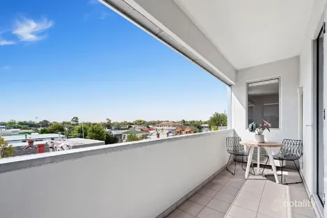 Property photo of 19/128-140 Chapel Street St Kilda VIC 3182