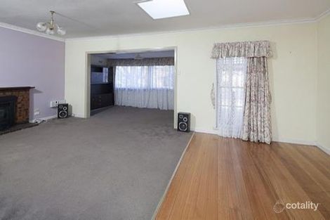 Property photo of 15 Mundaring Drive Cranbourne VIC 3977