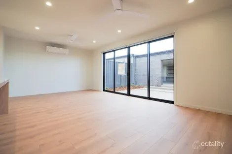 Property photo of 2 Lucan Walk Donnybrook VIC 3064