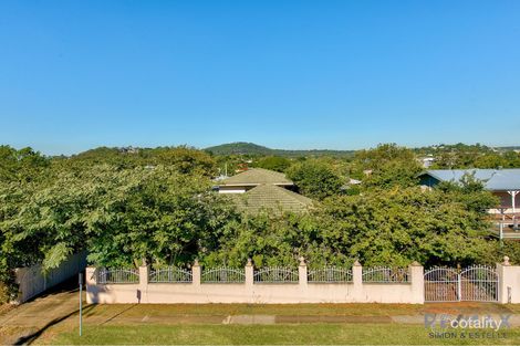 Property photo of 715 Cavendish Road Holland Park QLD 4121