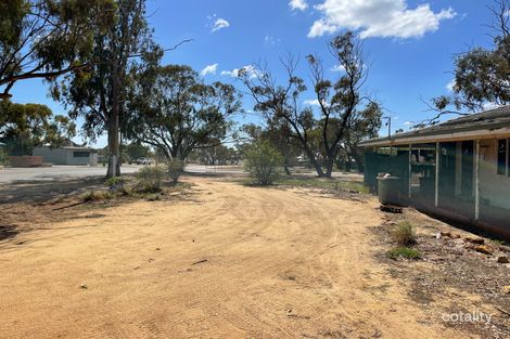 Property photo of 100 Johnston Street Dalwallinu WA 6609