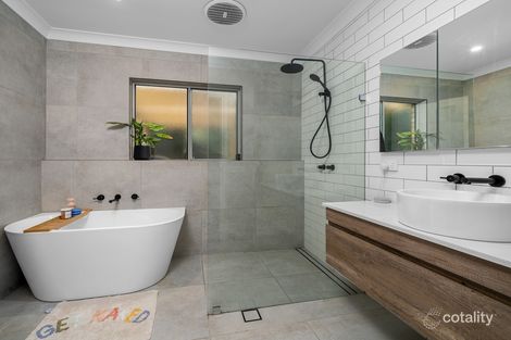 Property photo of 92 Sunset Drive West Albury NSW 2640