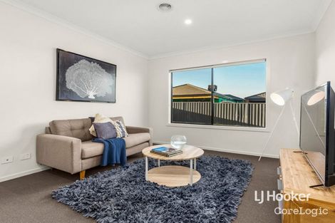 Property photo of 22 Robinson Drive Weir Views VIC 3338