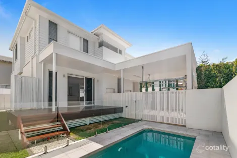 22 Norfolk Ave, Surfers Paradise, QLD 4217